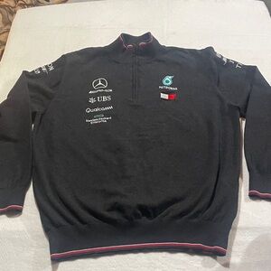 Mercedes AMG Petronas Motorsport F1T™ Team 2019 Official Merchandise Team Knitt